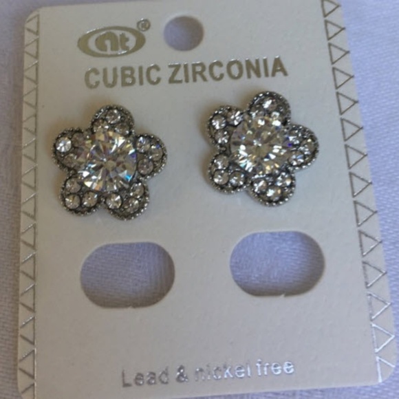 DONATED - Picture 2 of 4